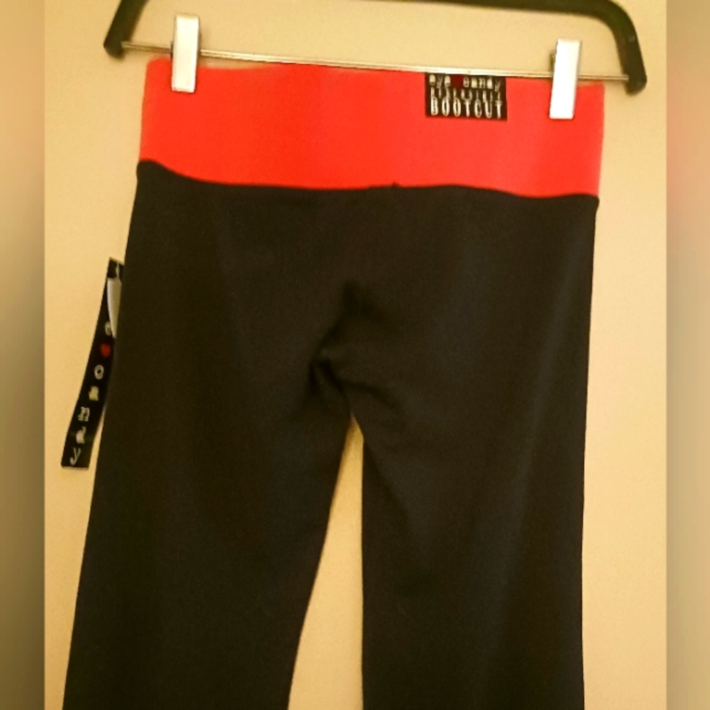 Boot cut yoga pants Sz S fitness leggings